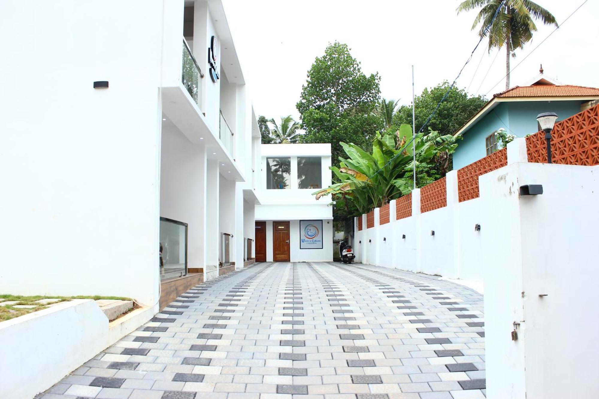 Wavealokam Beach Retreat Варкала Экстерьер фото