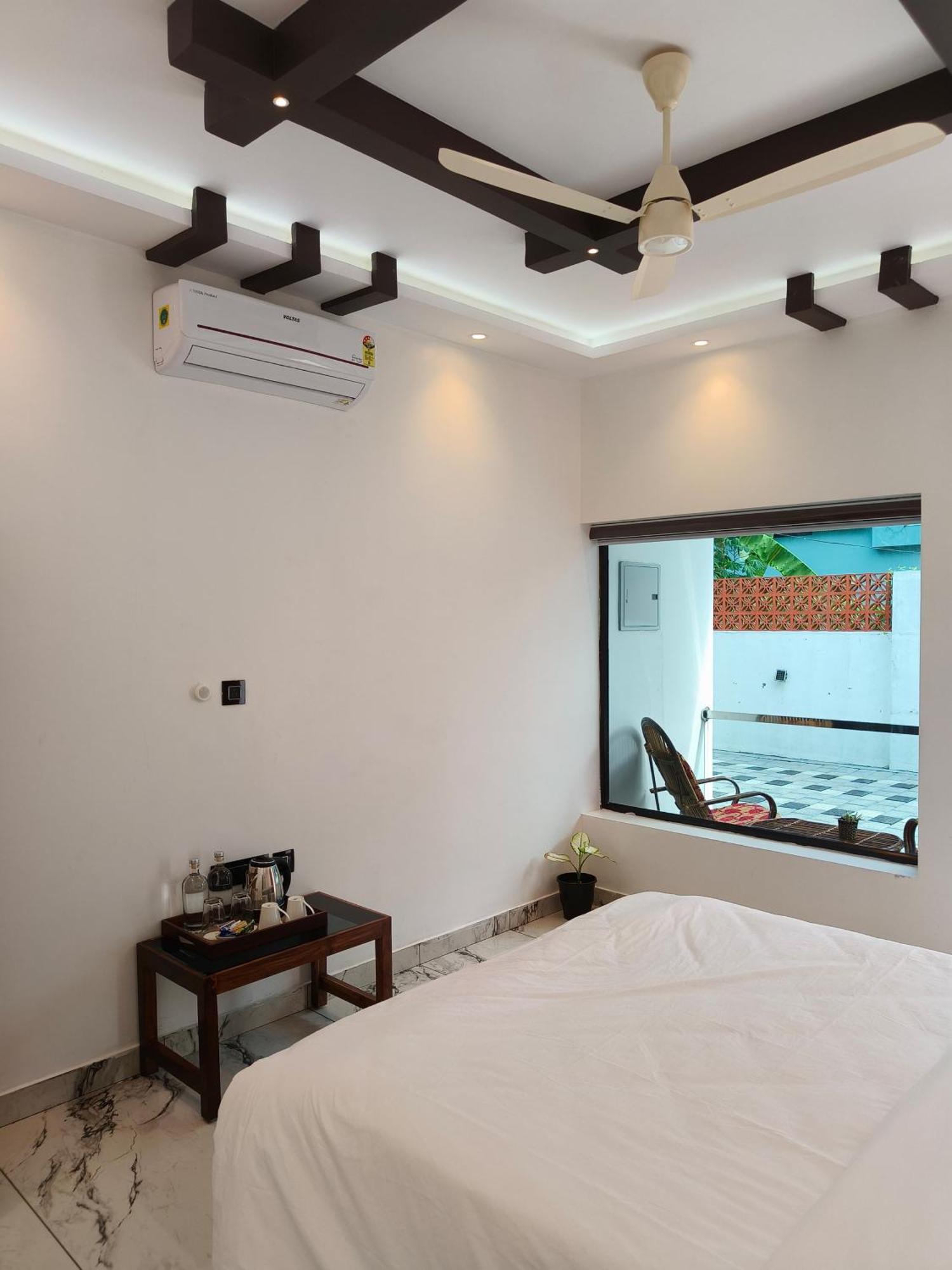 Wavealokam Beach Retreat Варкала Экстерьер фото