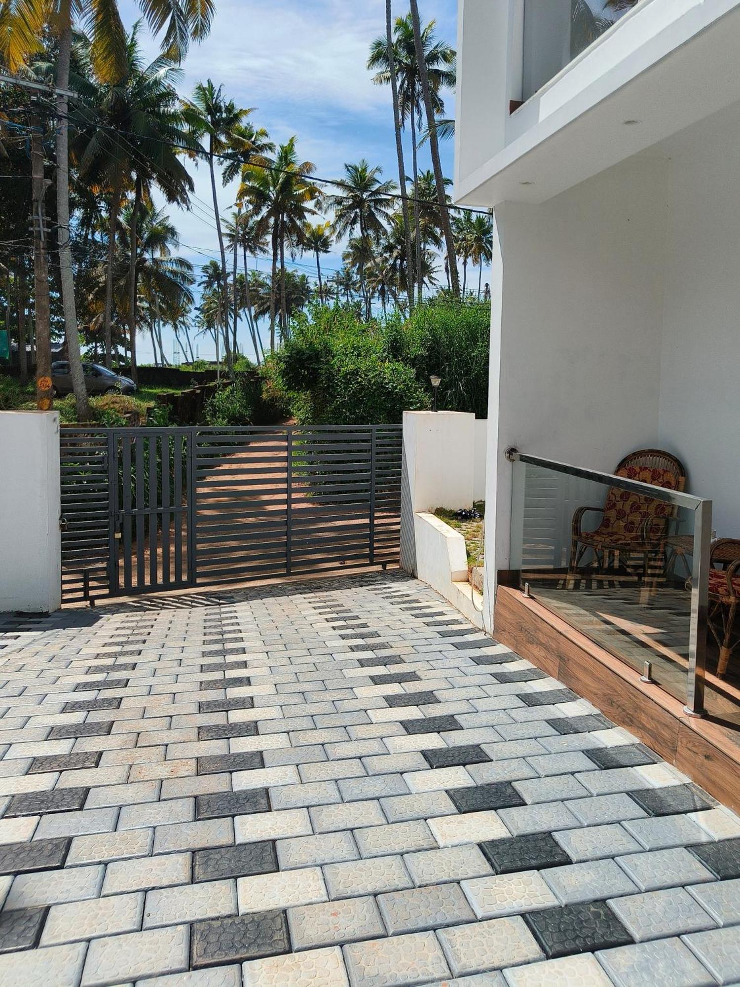 Wavealokam Beach Retreat Варкала Экстерьер фото